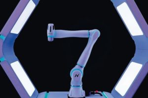 Robotik-Start-up Neura Robotics stellt kognitiven Cobot vor