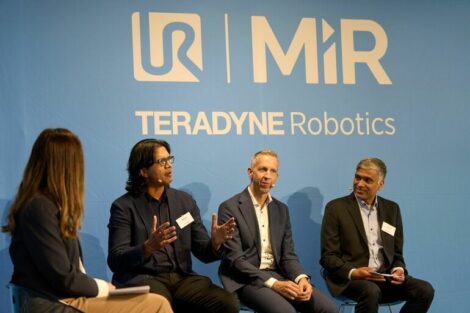 Universal Robots und Mobile Industrial Robots eröffnen Robotik-Hub