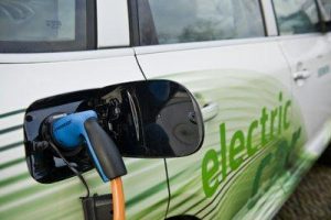 Nationale Plattform für die Elektromobilität etabliert sich
