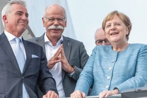 Daimler eröffnet neues Prüfzentrum