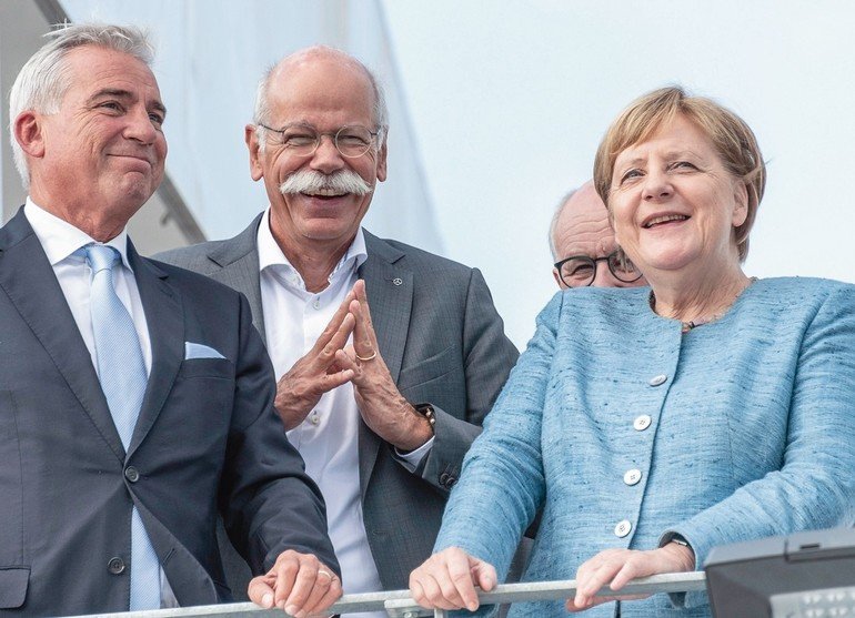 Daimler eröffnet neues Prüfzentrum