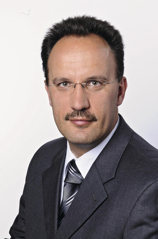Dr. Thomas Bieringer