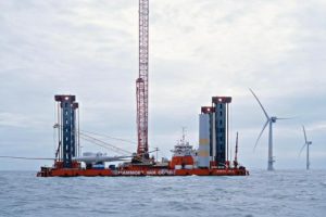Härtetest für Seeleute und Windkraftanlagen