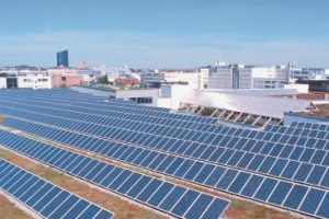 Lapp nimmt am Stammsitz Stuttgart Solaranlage in Betrieb