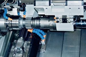 Neun CNC-Achsen erzeugen vollautomatisch Verzahnungen