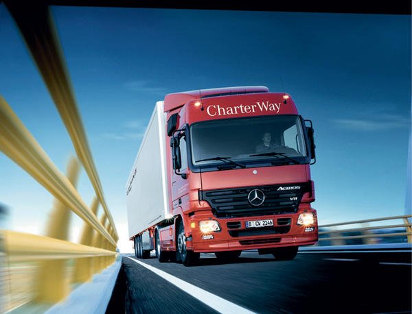 Mercedes-Benz CharterWay erneut vorn