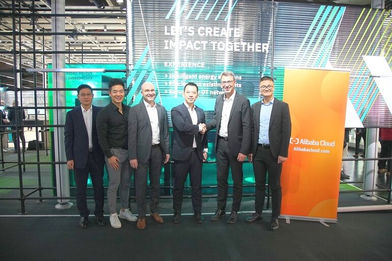 Alibaba Cloud and Phoenix Contact announce cooperation at SPS