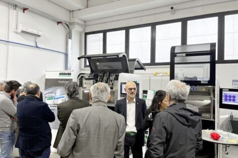 Arburg eröffnet Additive Center in Italien