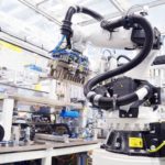 Bosch-Batteriefertigung-Anlage_mit_Roboter
