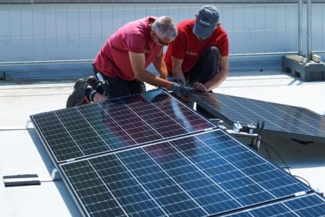 Logistik-Unternehmen stellt auf Solarkraft um