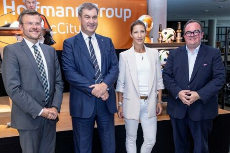 Hoffmann eröffnet neues Logistikzentrum