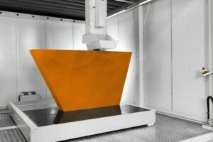 Krauss Maffei: Dieser Großformat-3D-Drucker verarbeitet Granulate direkt