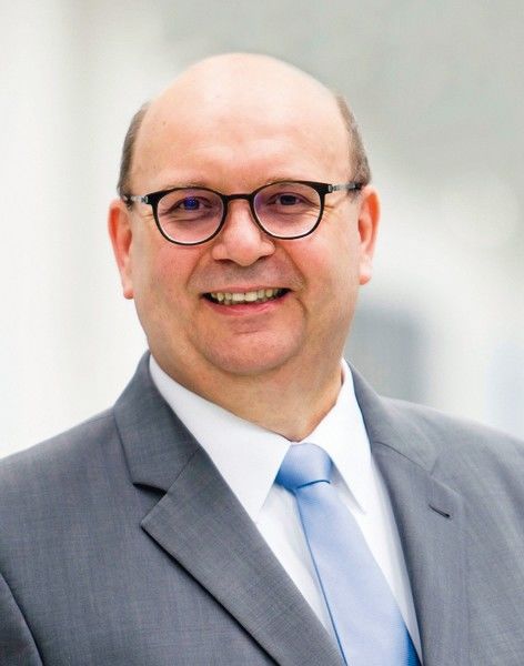 Prof. Dr. Peter Hofmann wird neuer Kuka-Vorstand für Technik und Entwicklung in Augsburg