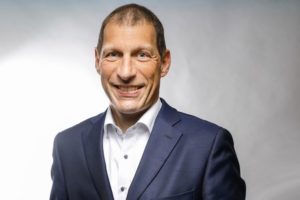 Dr. Ron Brinitzer wird Geschäftsführer bei Kunststoffland NRW