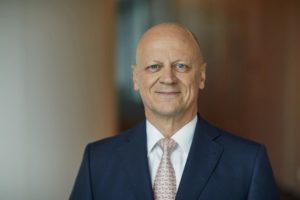 Siemens verlängert Mandat von Finanzvorstand Ralf Thomas