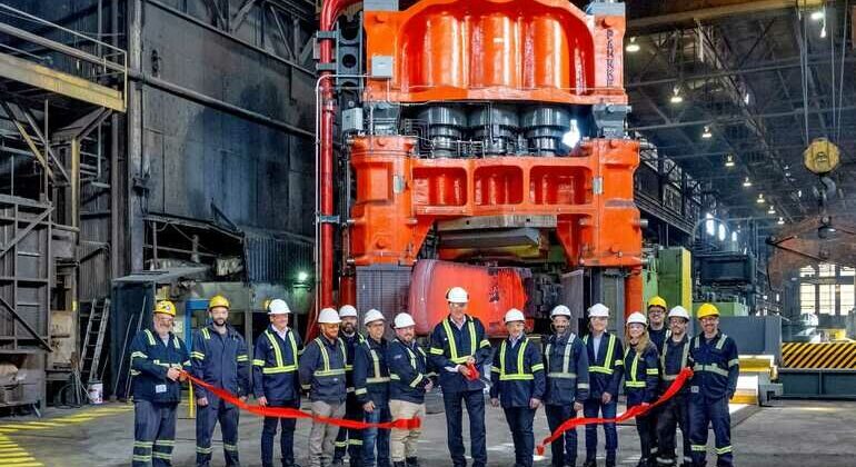 Swiss_Steel_Group_Kanada_Gruppenbild.jpg