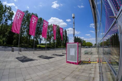 Digital X: Telekom präsentiert mobilen Sendemast