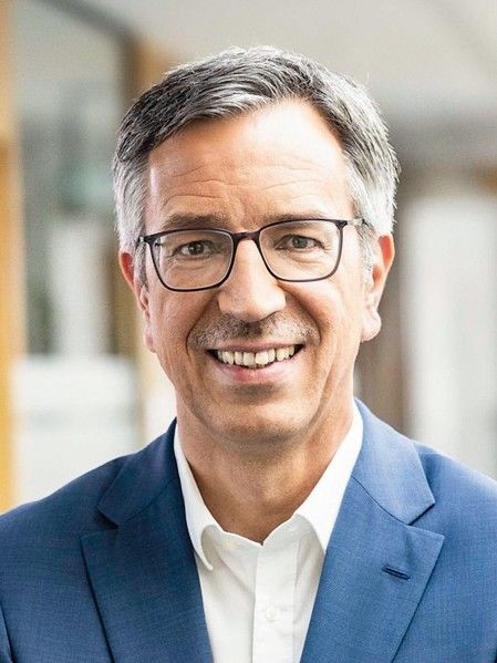 Prof. Markus Hölzle ist neues Vorstandsmitglied am ZSW