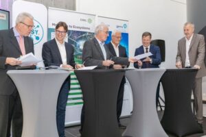 Fraunhofer, DESY, Hereon und EMBL unterzeichnen MoU